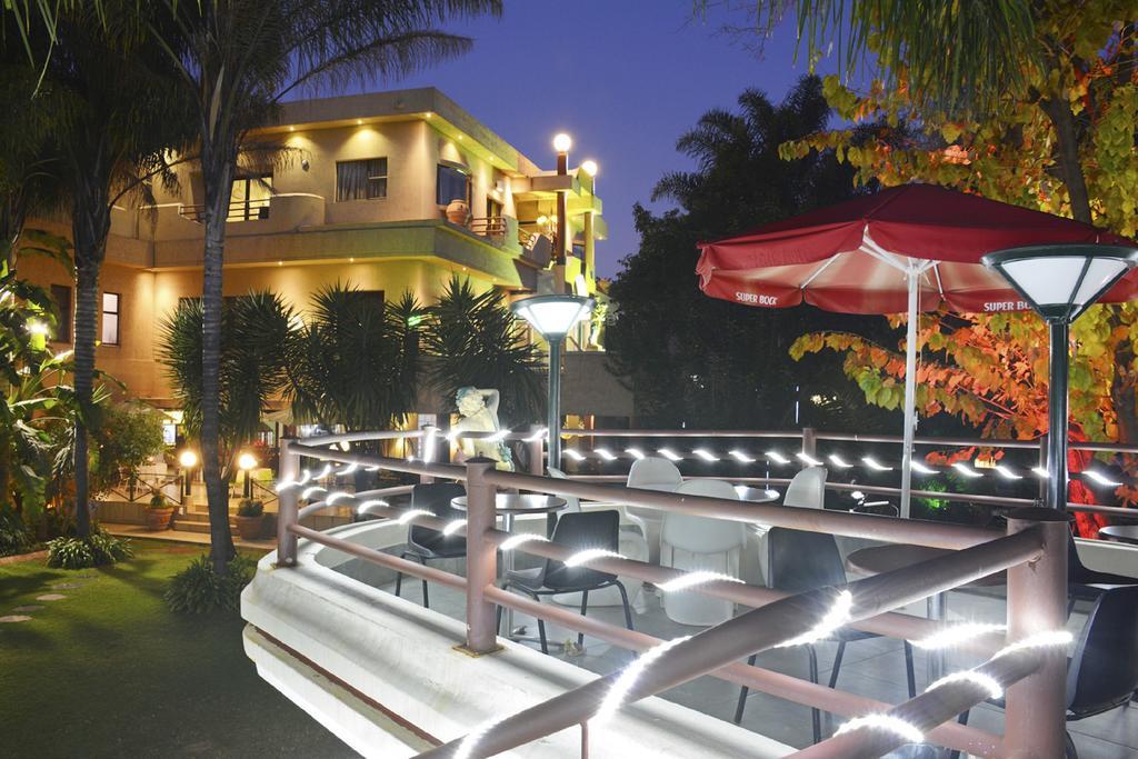 Villa Simonne Johannesburg Bagian luar foto